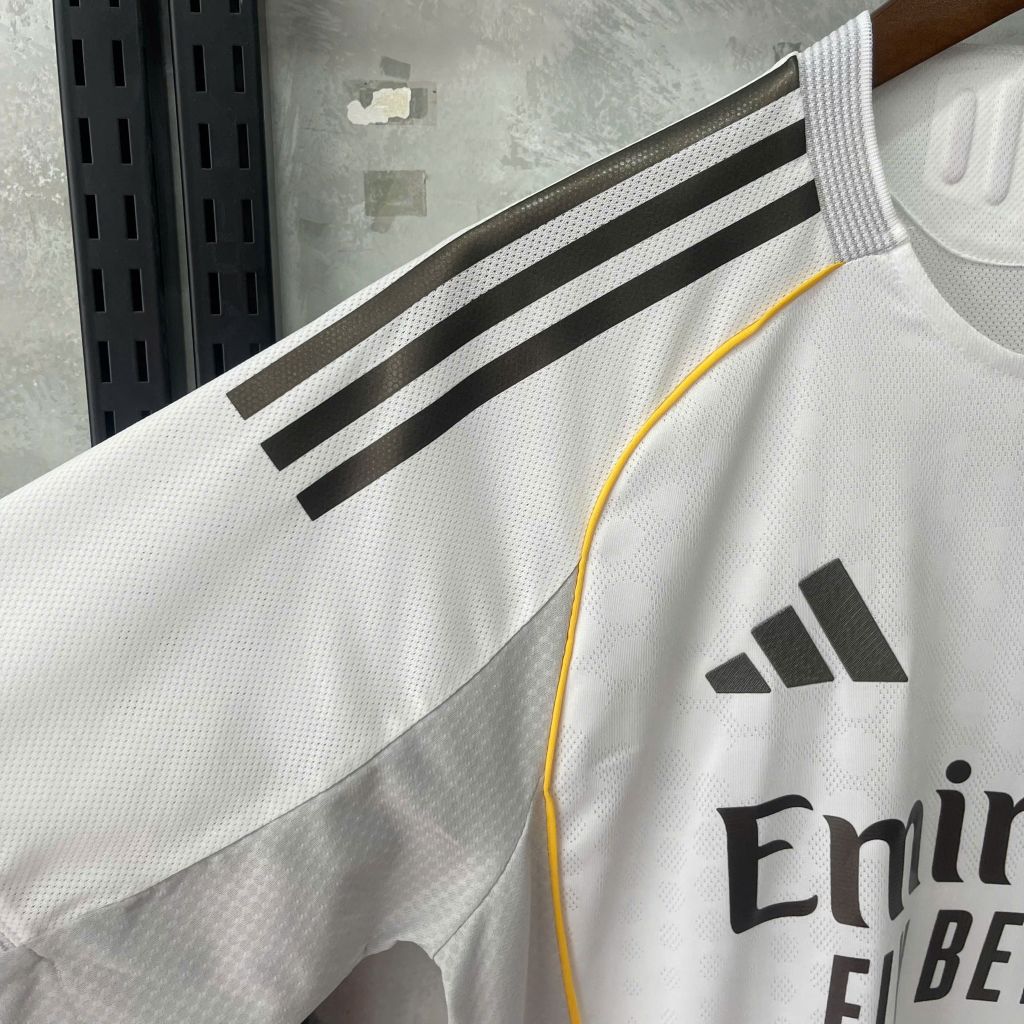 ÁO ĐẤU REAL MADRID 2025/26 HÀNG THÁI SÂN NHÀ TRẮNG PLAYER