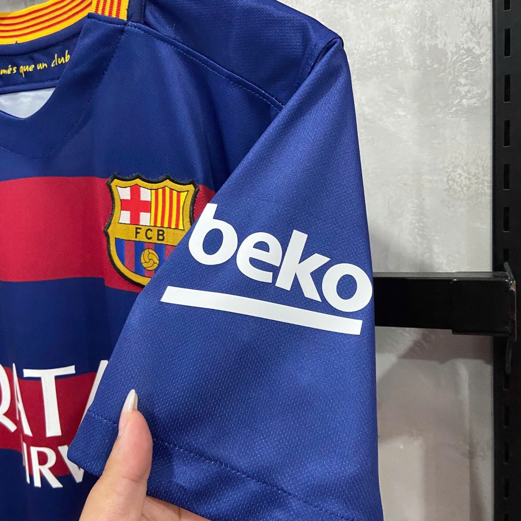 ÁO ĐẤU BARCELONA 2015/16 RETRO HÀNG THÁI SÂN NHÀ ĐỎ PHỐI XANH