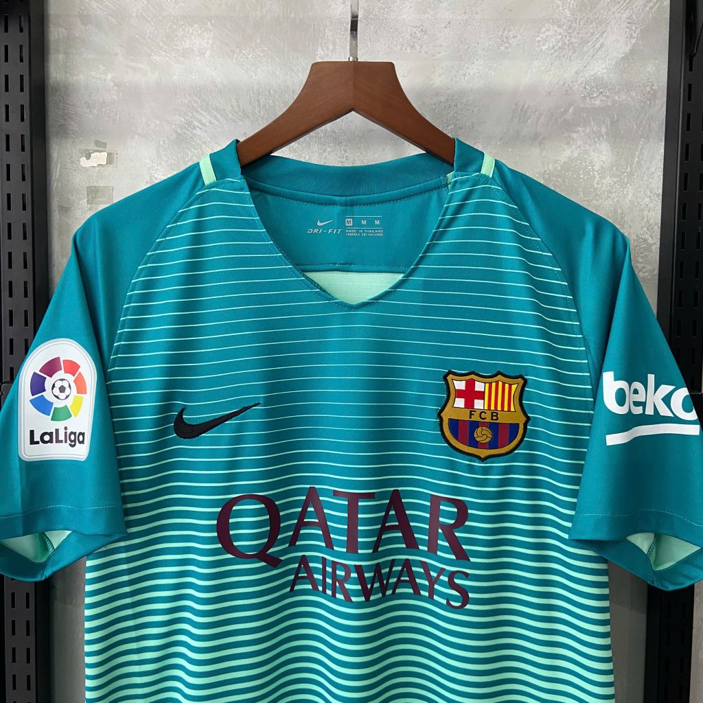 ÁO ĐẤU BARCELONA 2016/17 RETRO HÀNG THÁI SÂN KHÁCH THỨ BA XANH