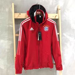 ÁO KHOÁC GIÓ BAYERN MUNICH ĐỎ SỌC TRẮNG 2021-2022 - BAYERN RED JACKET