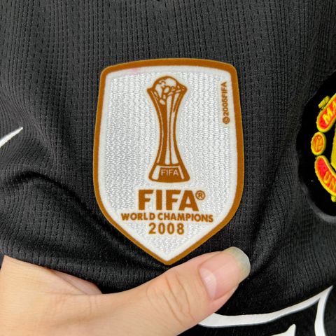 ÁO ĐẤU MANCHESTER UNITED 2007/08 RETRO HÀNG THÁI SÂN KHÁCH ĐEN IN LOGO NHA FIFA & RONALDO #7