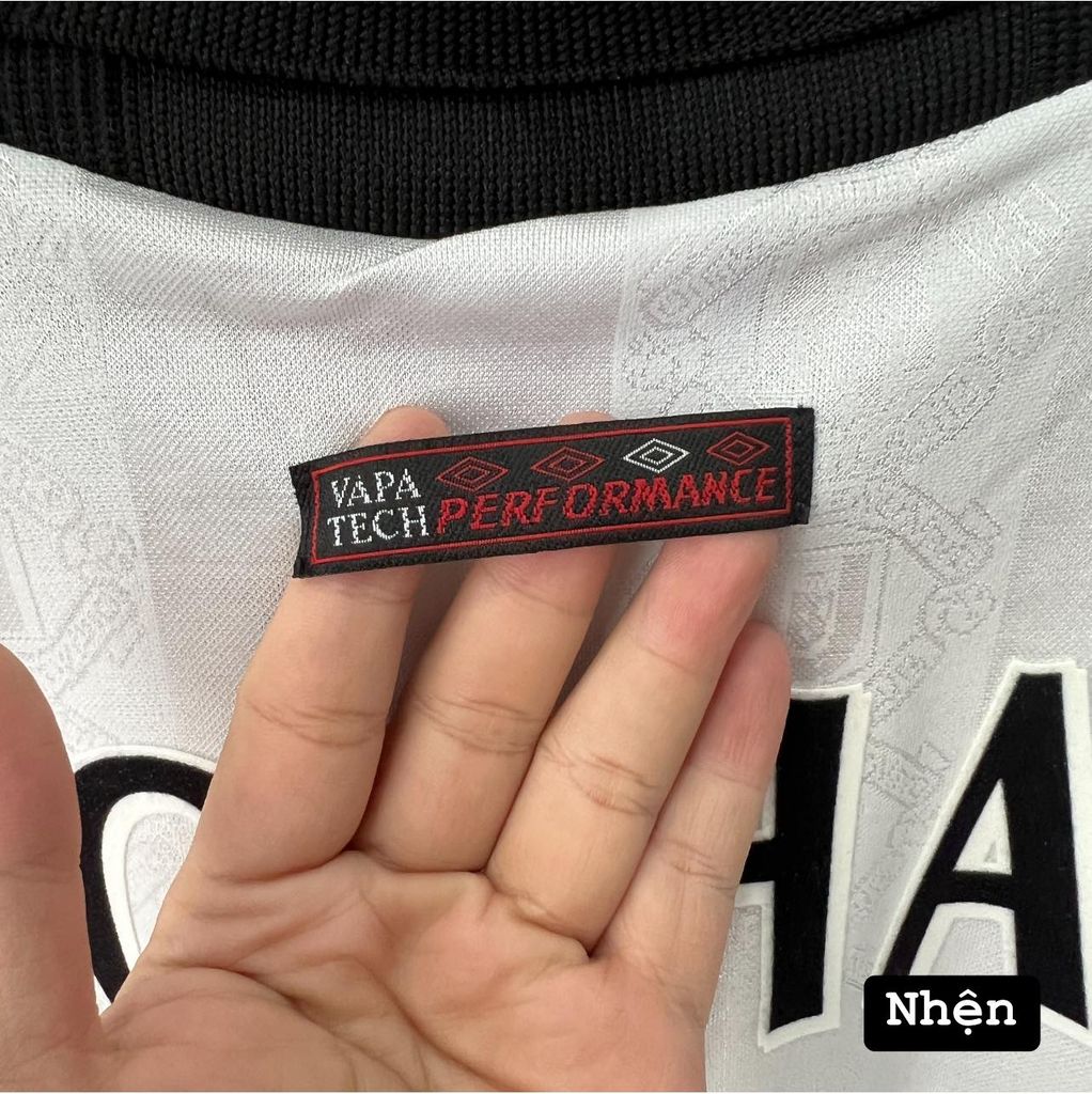 ÁO ĐẤU MANCHESTER UNITED 1997/99 RETRO HÀNG THÁI SÂN KHÁCH TRẮNG TAY DÀI