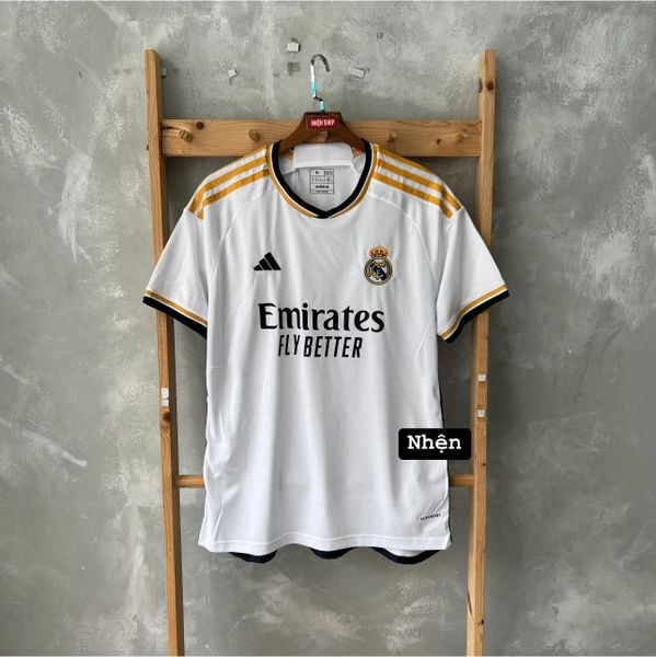 Sáng tạo với real madrid logo đẳng cấp và chuyên nghiệp