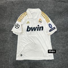 ÁO ĐẤU REAL MADRID 2011/12 RETRO HÀNG THÁI SÂN NHÀ TRẮNG SỌC VÀNG TAY NGẮN