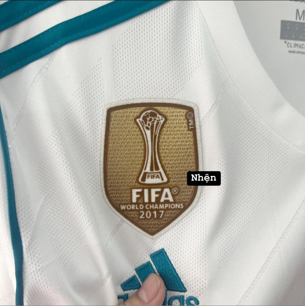 ÁO ĐẤU REAL MADRID 2017/18 RETRO HÀNG THÁI SÂN NHÀ TRẮNG SỌC XANH TAY DÀI IN FULL LOGO CHI TIẾT CK & RONALDO #7