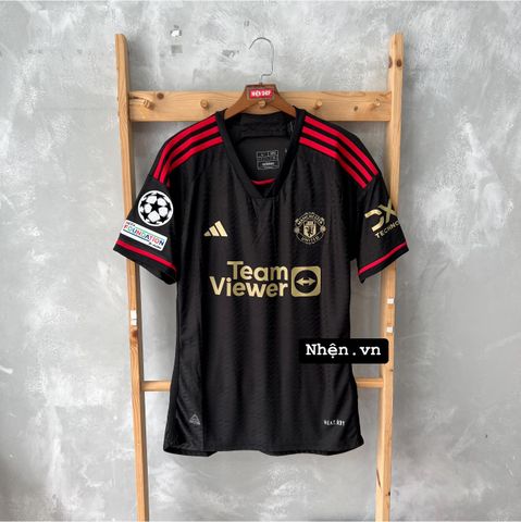 ÁO ĐẤU MANCHESTER UNITED 2023 HÀNG THÁI ĐEN LOGO VÀNG GOLD PLAYER
