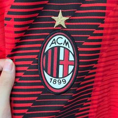 ÁO ĐẤU AC MILAN 2023/24 HÀNG THÁI SÂN NHÀ ĐỎ FAN