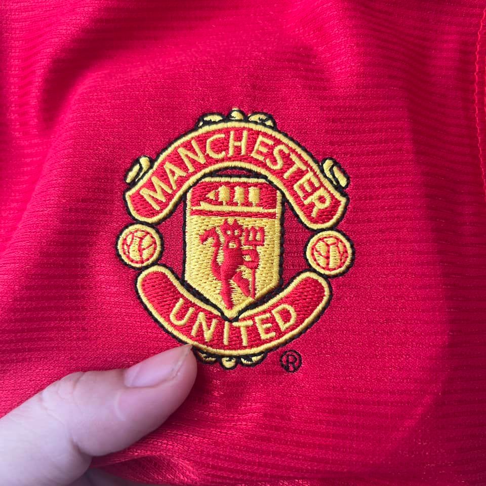 ÁO ĐẤU MANCHESTER UNITED 2000/01 RETRO HÀNG THÁI SÂN NHÀ ĐỎ
