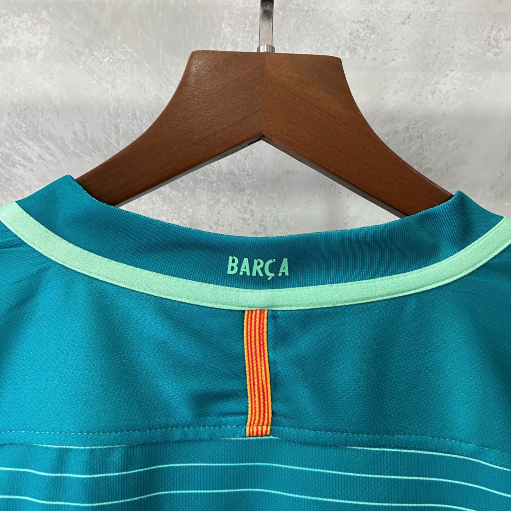 ÁO ĐẤU BARCELONA 2016/17 RETRO HÀNG THÁI SÂN KHÁCH THỨ BA XANH