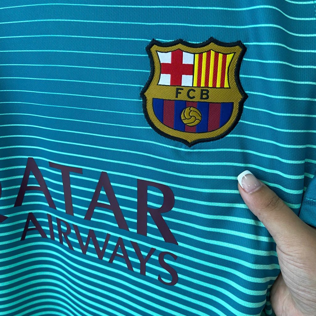 ÁO ĐẤU BARCELONA 2016/17 RETRO HÀNG THÁI SÂN KHÁCH THỨ BA XANH