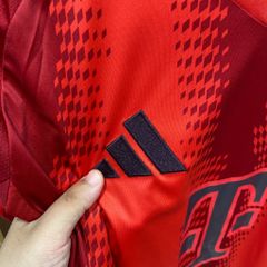 ÁO ĐẤU BAYERN MUNICH 2024/25 HÀNG THÁI SÂN NHÀ ĐỎ FAN