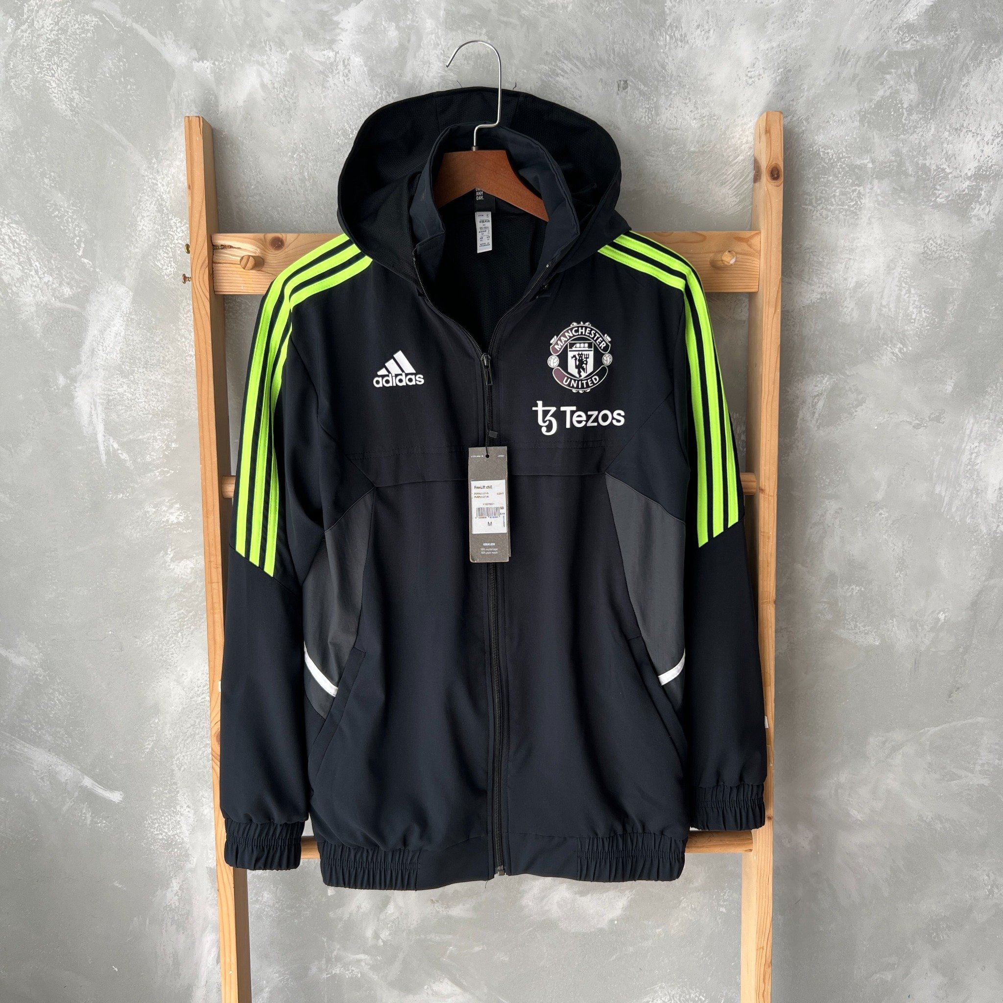 2324 Manchester United White Training Vest Jersey  Kitsociety