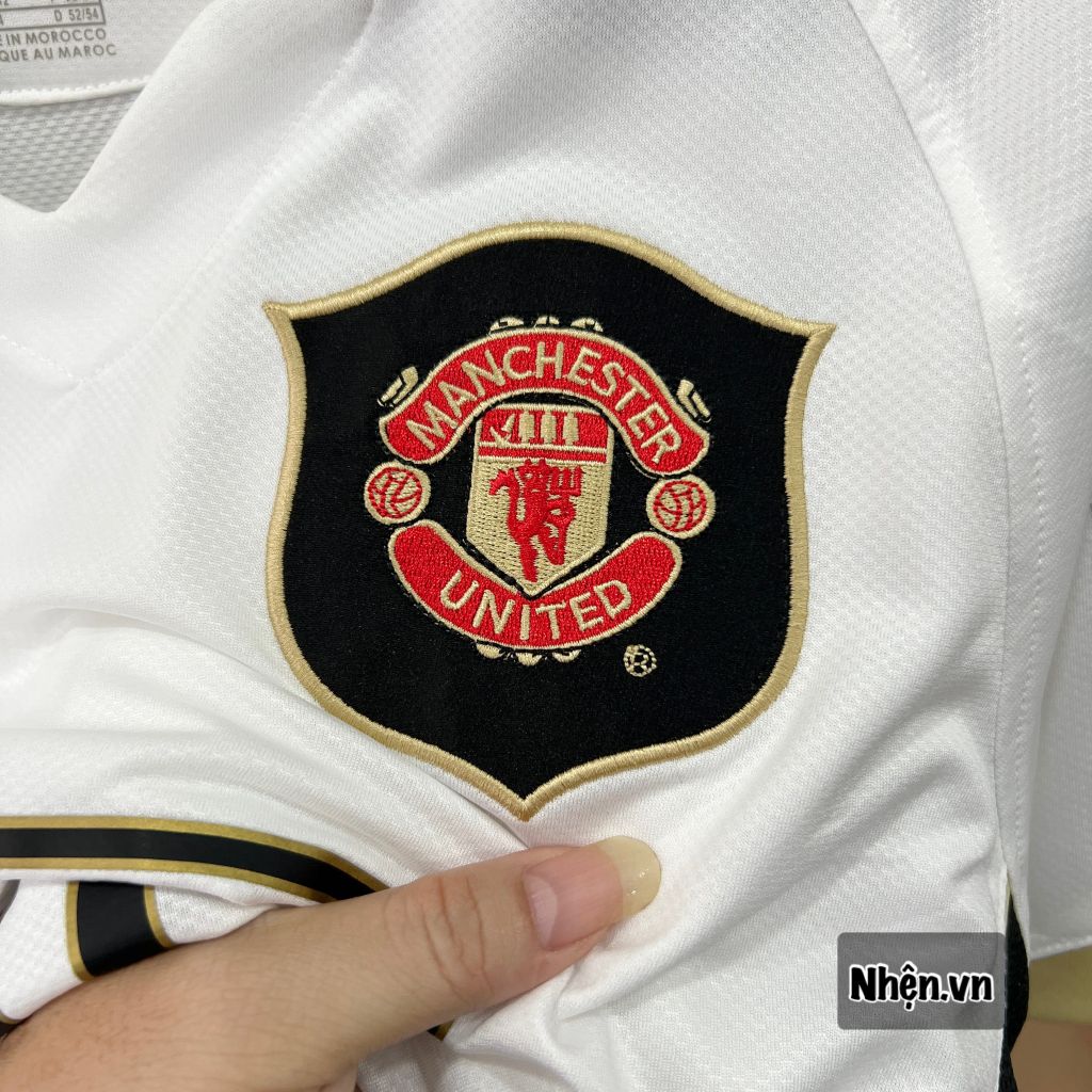 ÁO ĐẤU MANCHESTER UNITED 2006/08 RETRO HÀNG THÁI SÂN KHÁCH TRẮNG