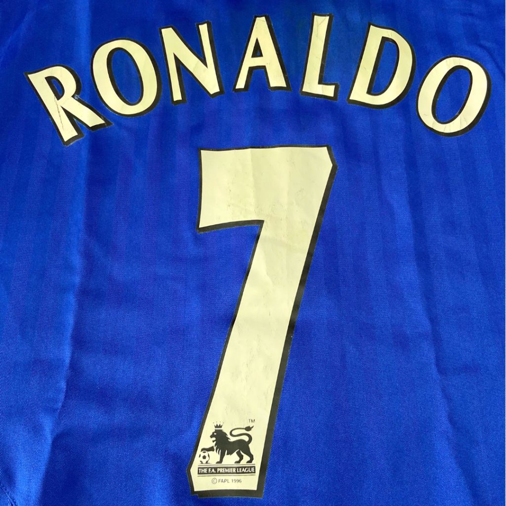 ÁO BÓNG ĐÁ MANCHESTER UNITED 2005/06 CHÍNH HÃNG SÂN KHÁCH XANH RONALDO #7 - M (ÂU)