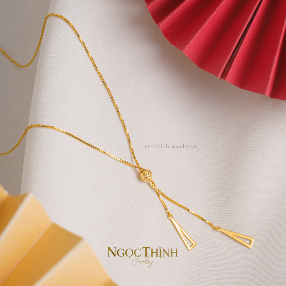 Dây chuyền liền mặt