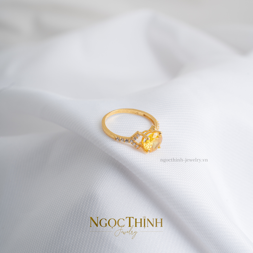 Nhẫn Nữ