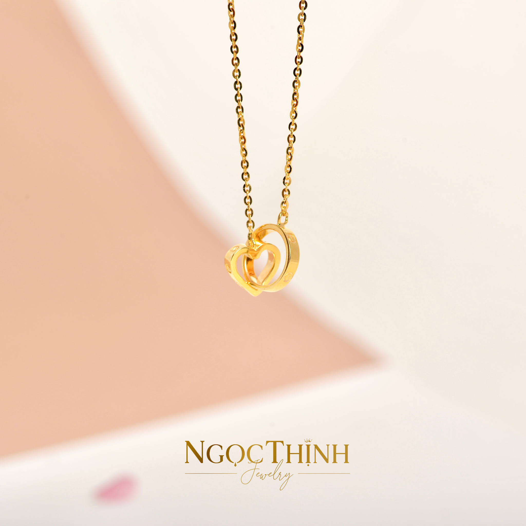 Dây chuyền liền mặt