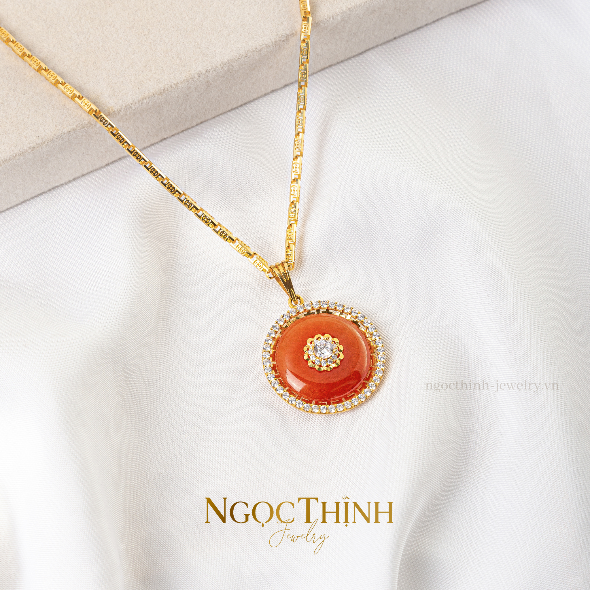 Mặt dây đá cẩm thạch