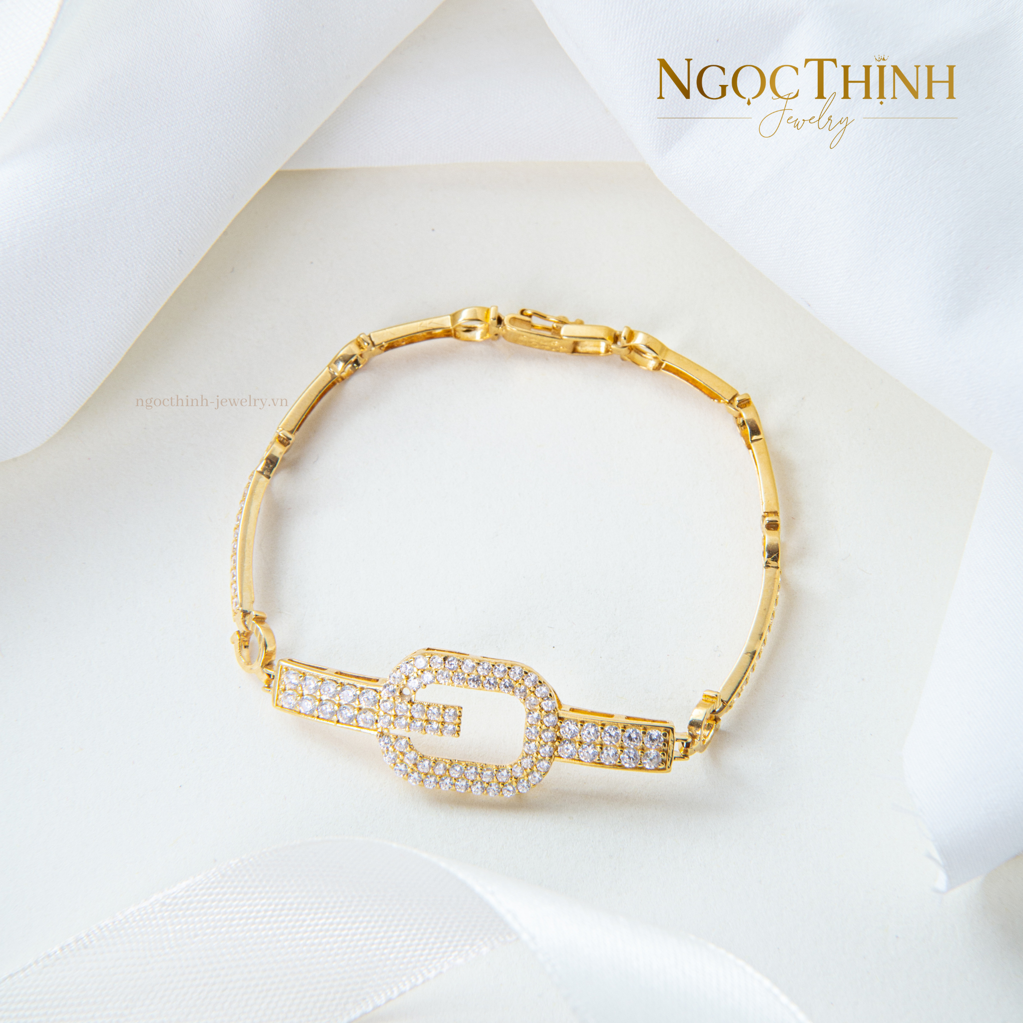 Lắc tay nữ