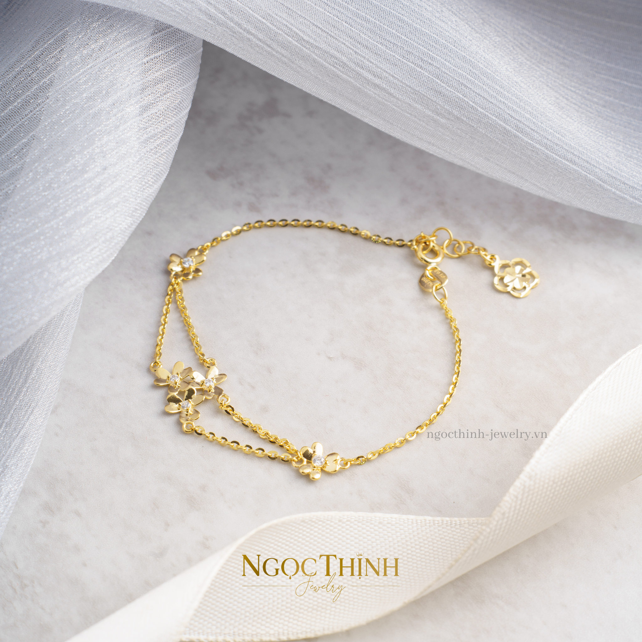 Lắc tay nữ