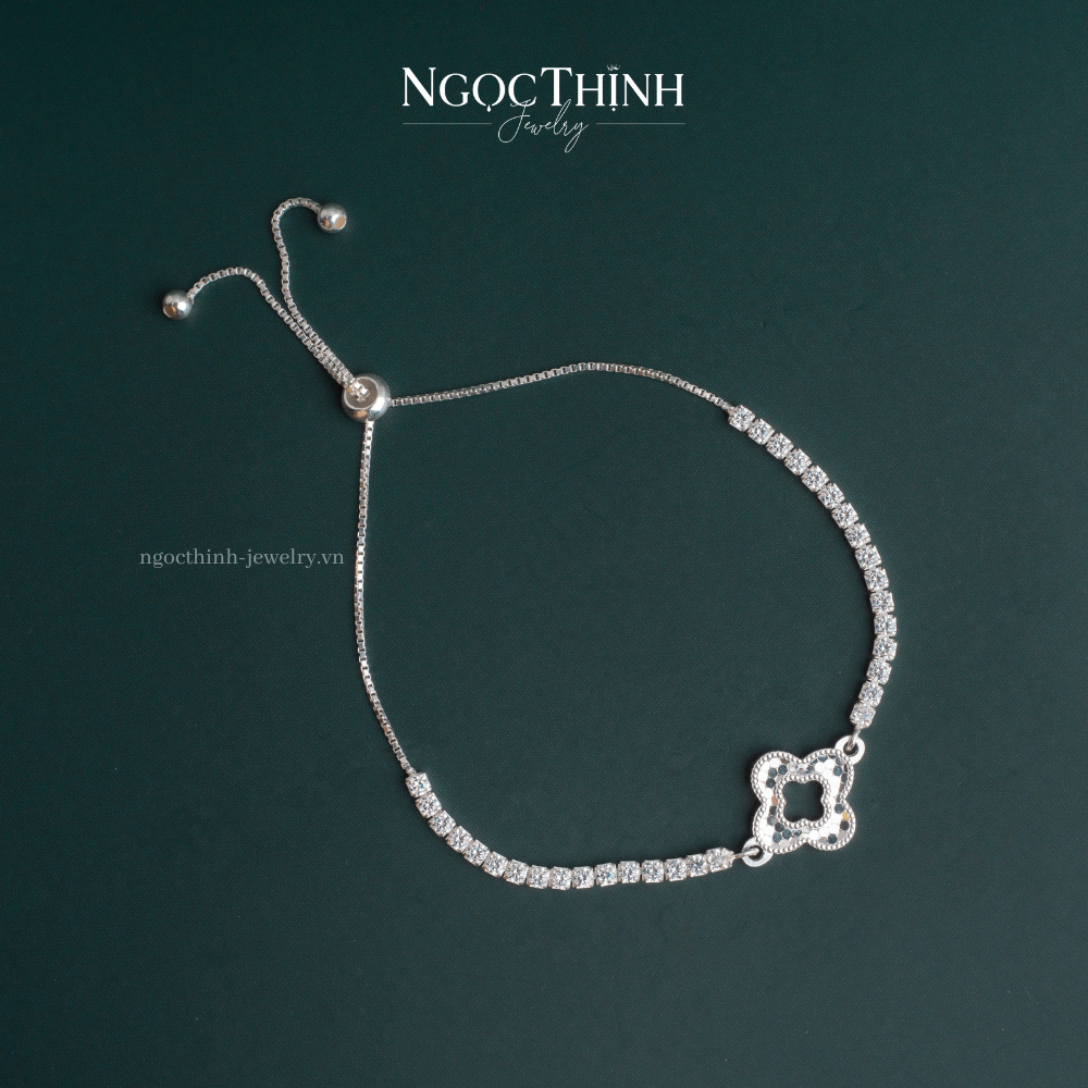 Lắc bạc nữ