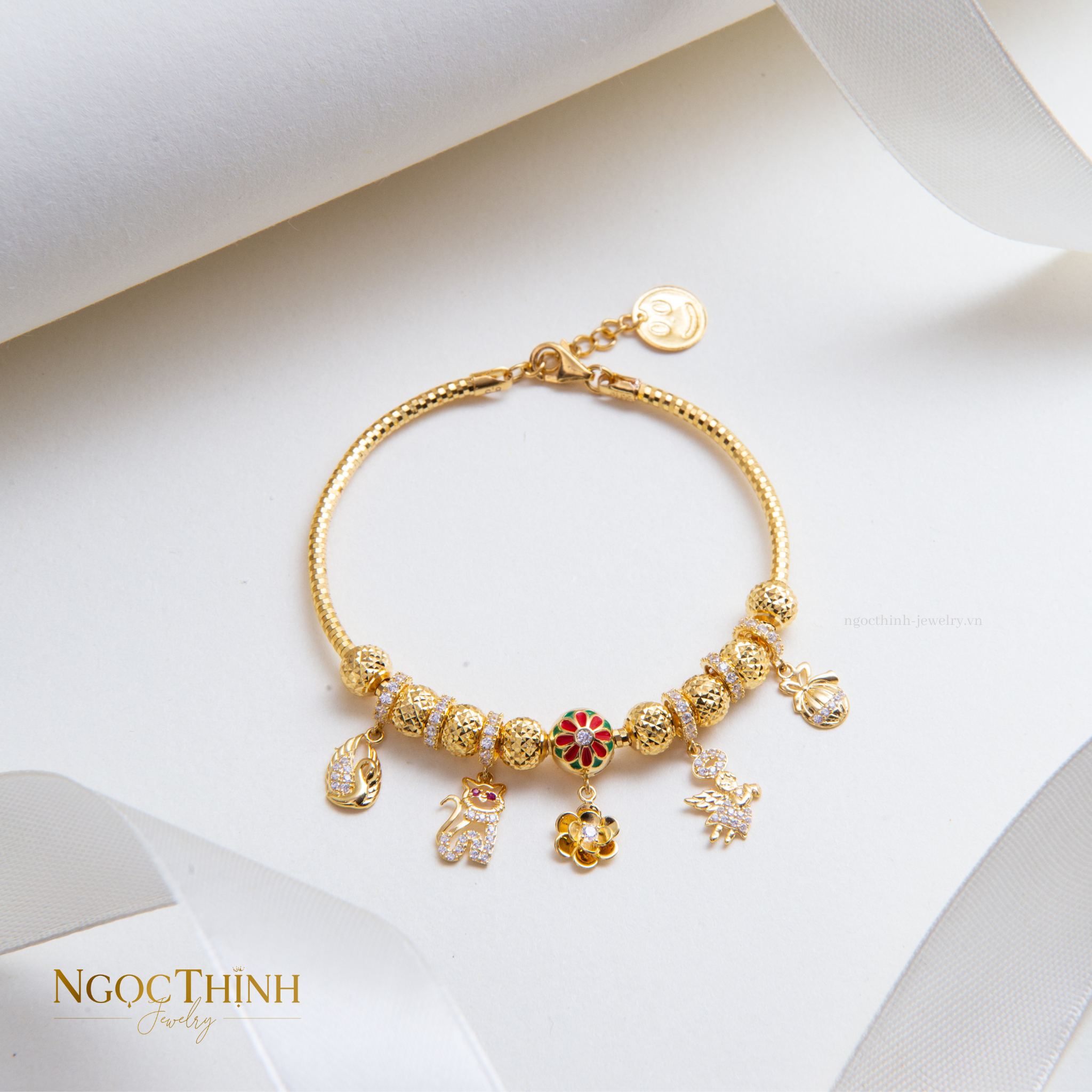 Lắc tay nữ