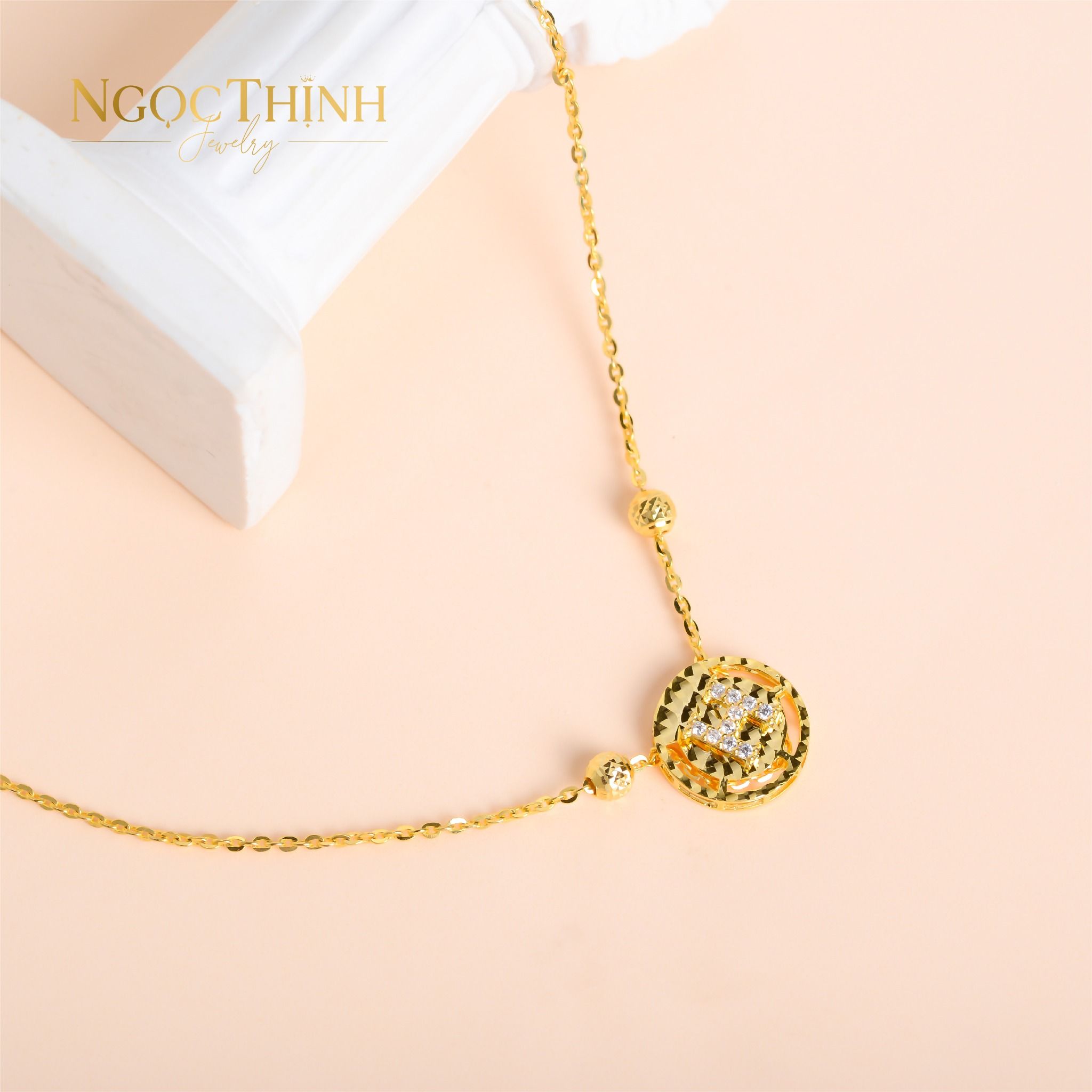 Dây chuyền liền mặt chữ H