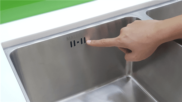 Chậu rửa bát âm Malloca MS 6081