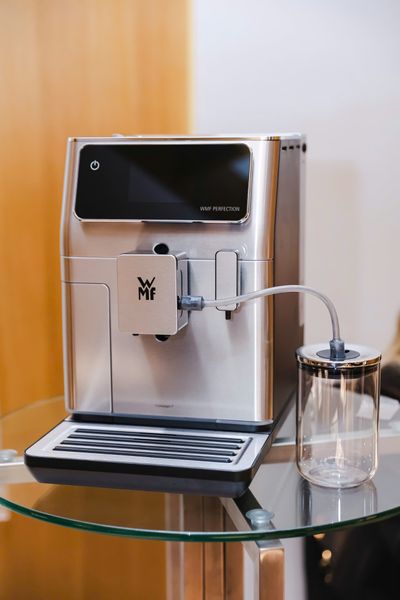 Máy pha cà phê WMF Perfection 680 màu bạc CP814D10