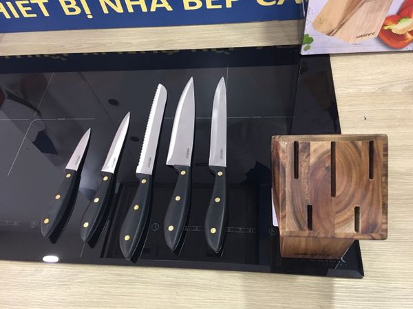 Bộ dao Wiltshire TRIPLER RIVET 6 món