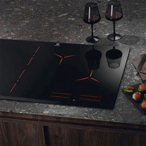 Bếp từ Electrolux EIP8546