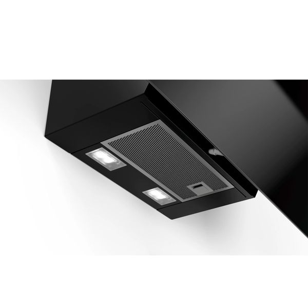 Máy hút mùi áp tường Bosch DWK87EM60B