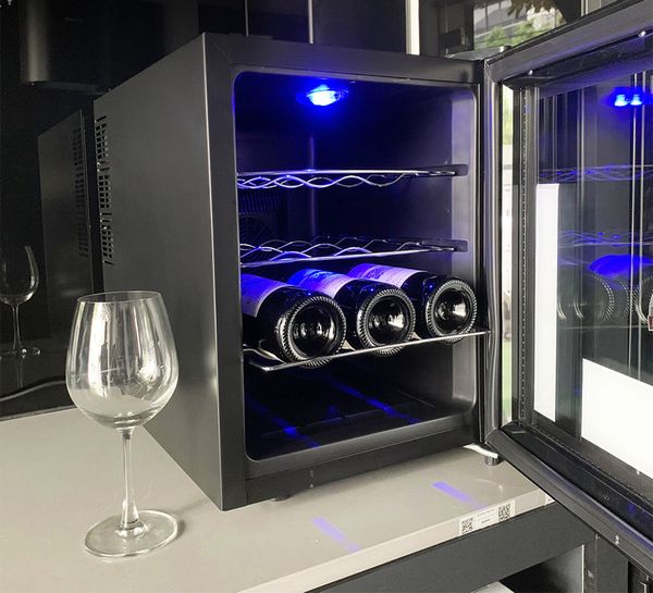 Tủ rượu vang Kocher KWEU 1012B