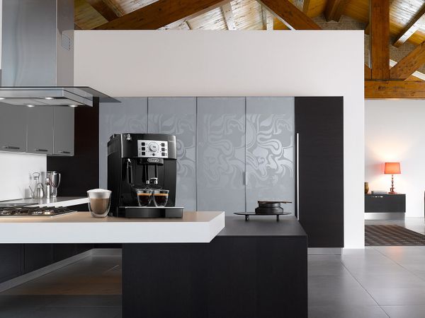 Máy Pha Cà Phê Tự Động Delonghi ECAM22.110.B