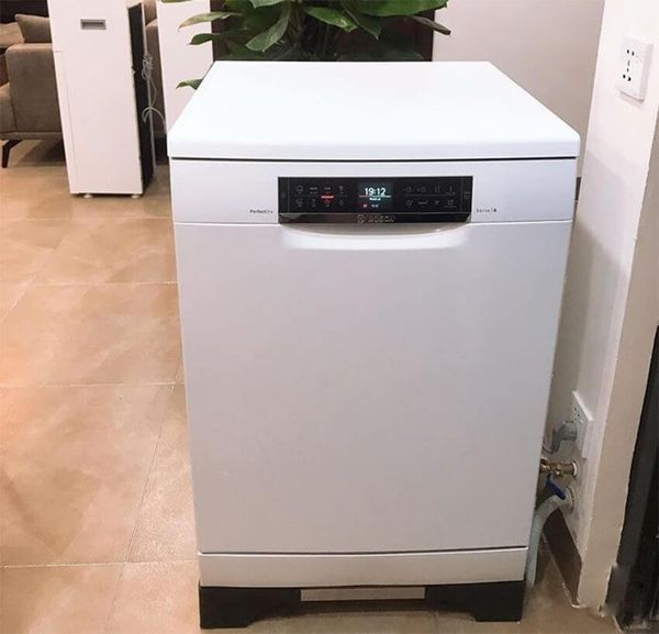 Máy rửa bát Bosch SMS68TW06E