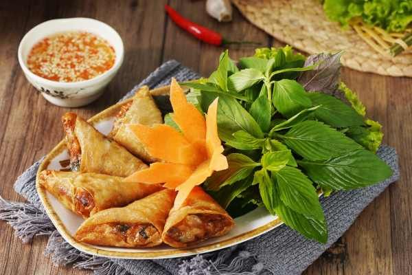  Chả giò ốc 