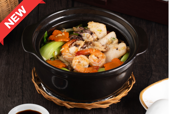  Cơm chiên hải sản rau xanh tay cầm đặc biệt 