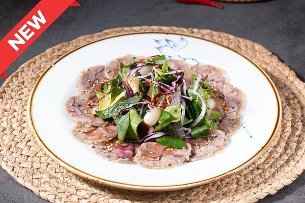  Gỏi bắp bò rau rừng 