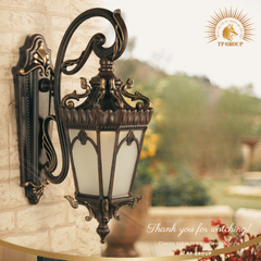 ĐÈN TREO TƯỜNG CDT-820