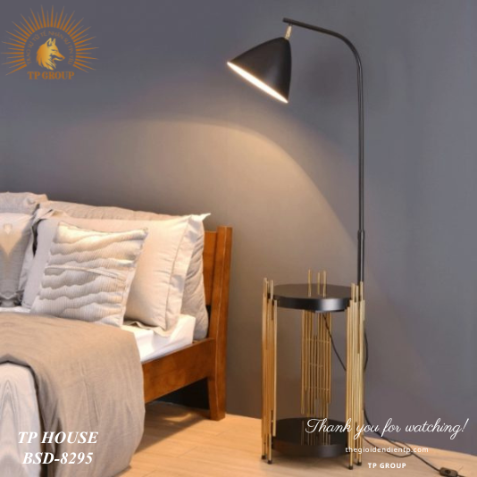 ĐÈN SÀN HIỆN ĐẠI TÍCH HỢP SẠC ĐIỆN THOẠI BSD-8295