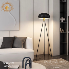 ĐÈN CÂY ĐỨNG 3 CHÂN SÁNG TẠO HX4725