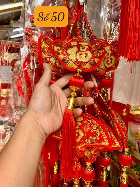 LIỄN TẾT THỎI VÀNG NHUNG