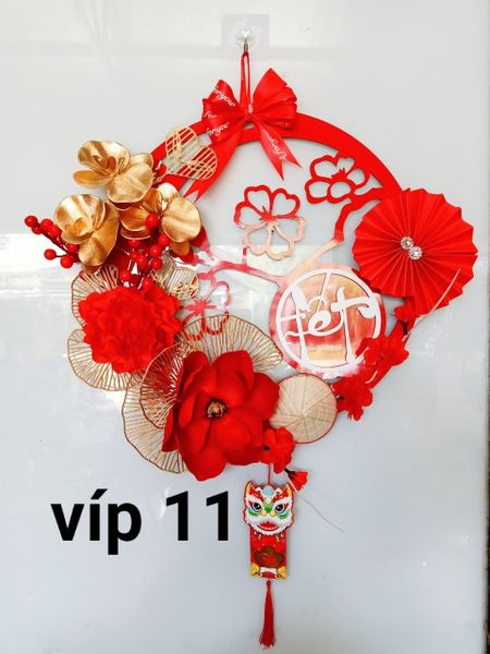 VÒNG HOA TRANG TRÍ TẾT