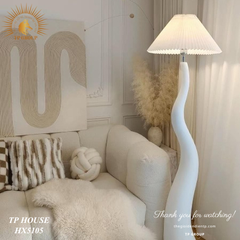 ĐÈN SÀN TRANG TRÍ THÂN LƯỢN SÓNG ĐỘC ĐÁO HX5105