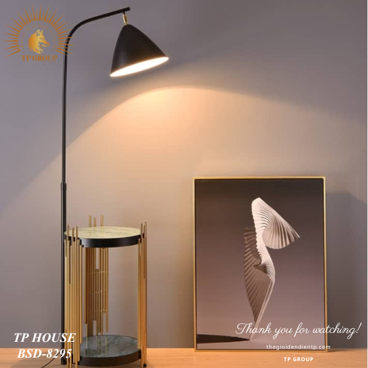 ĐÈN SÀN HIỆN ĐẠI TÍCH HỢP SẠC ĐIỆN THOẠI BSD-8295