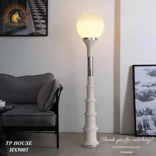 ĐÈN CÂY ĐỨNG KIỂU THÂN TRE ĐỘC ĐÁO HX9005