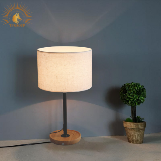 ĐÈN BÀN TRANG TRÍ CAO CẤP T590 VRG-DB590