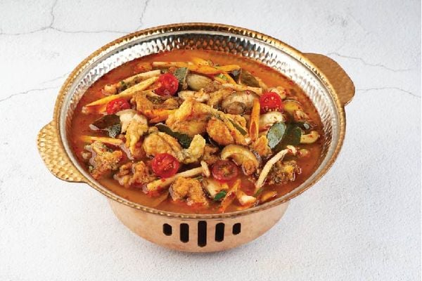  Ếch nấu kiểu Chiang Mai 