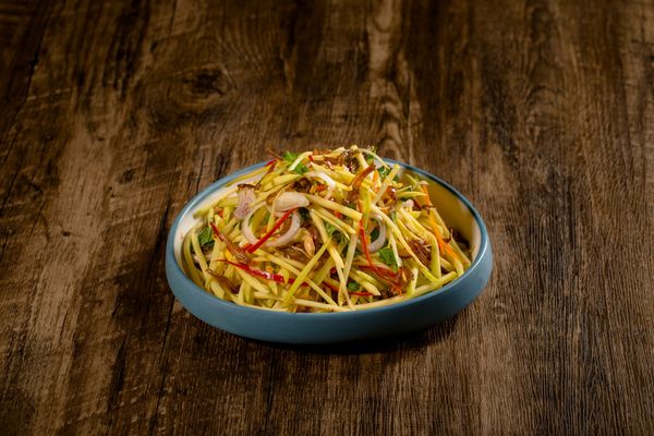  Gỏi xoài xanh cá cơm 