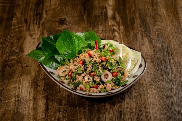  Labb Gà/ Heo bằm chua cay 